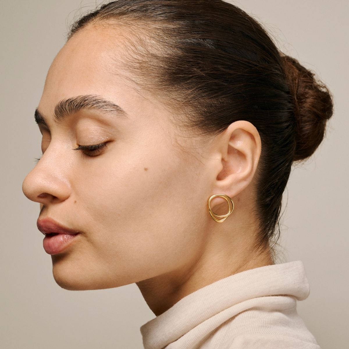 Enamel Studs Bellu Gold 