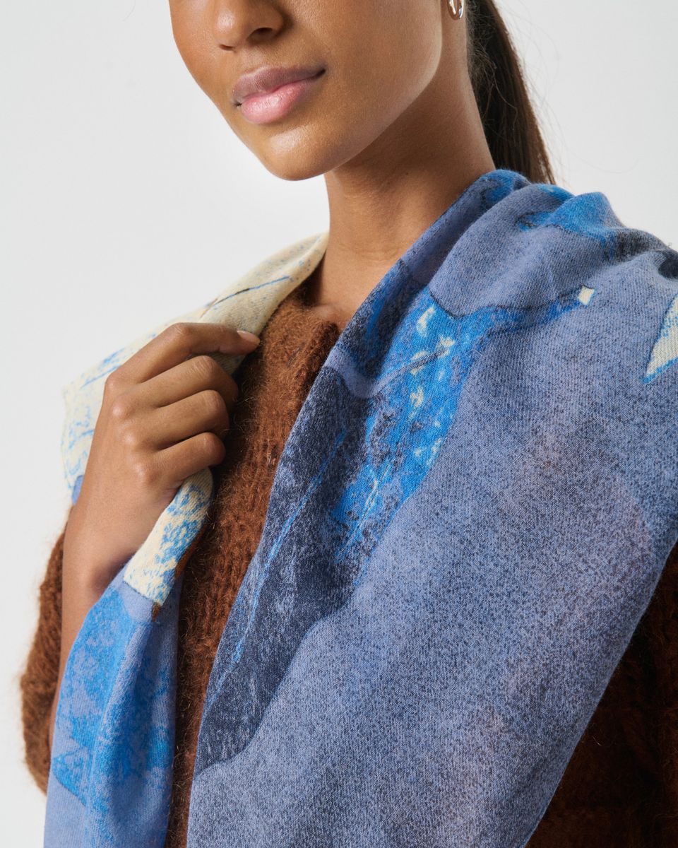 Part Two Felisia Scarf Blue/Cognac Leaf Print 