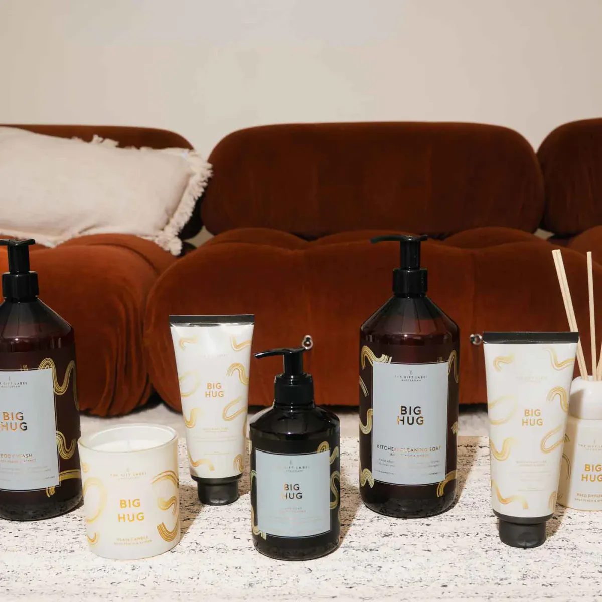 The GiftLabel Kitchen Cleaning Soap Big Hug Gold