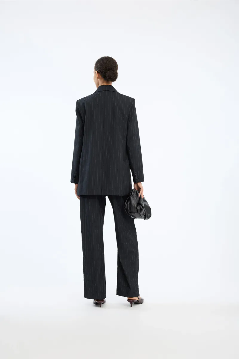 Munthe Virionics Outerwear Navy 