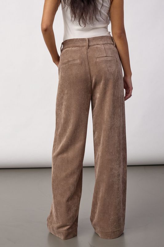 Cocouture Daisy Cord Pant Walnut
