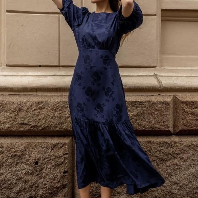 Hovedbilde MISSMAYA Johanna Dress Signature Satin