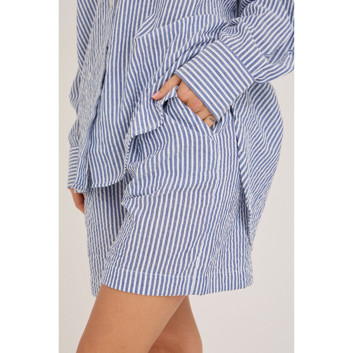 A-view Sonja New Shorts Navy White